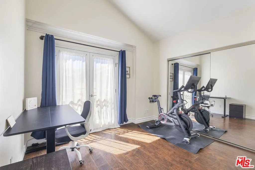 13743 Cordary Avenue, Hawthorne, California 90250 home-pic-22